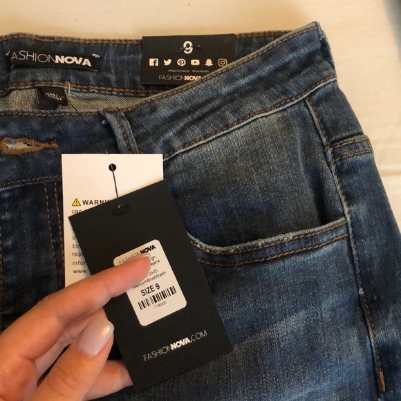Fashion Nova Skinny Jeans Size 9 - Picture 3 of 3